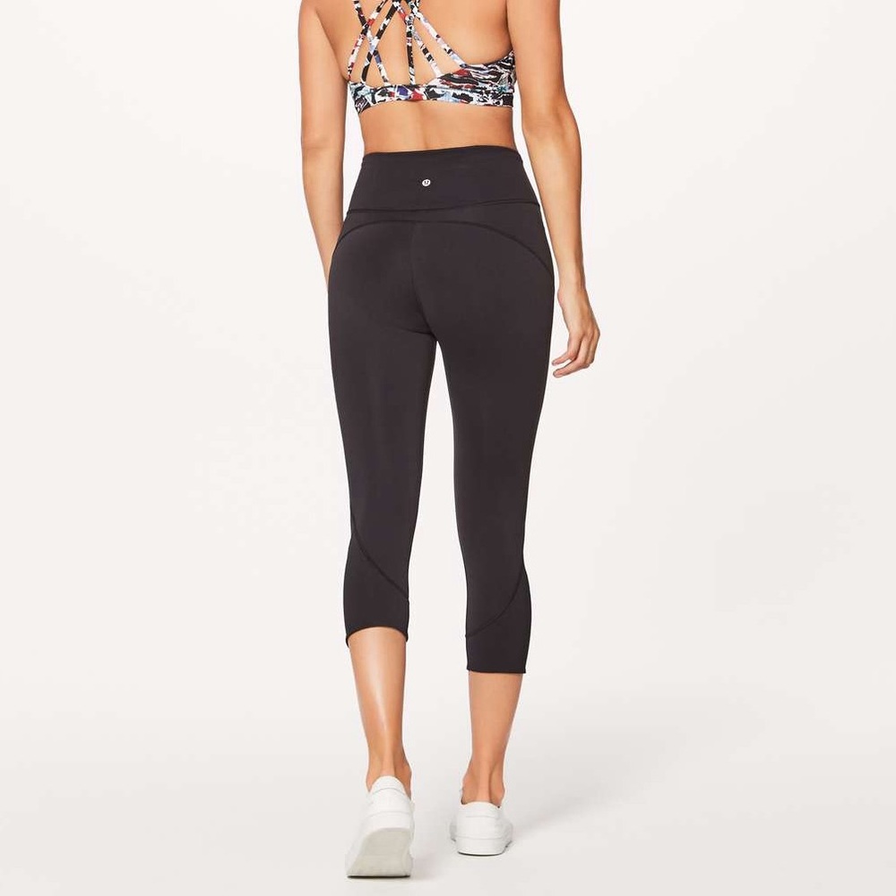 NEW Lululemon in movement crop